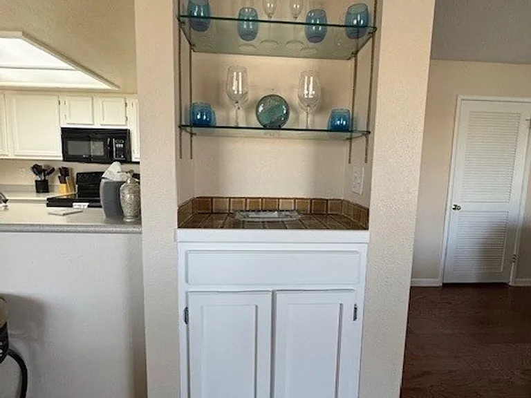 1800 Clubhouse Dr #36 — Photo 15
