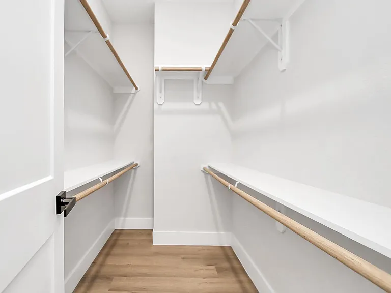 2411 Chew St — Photo 30