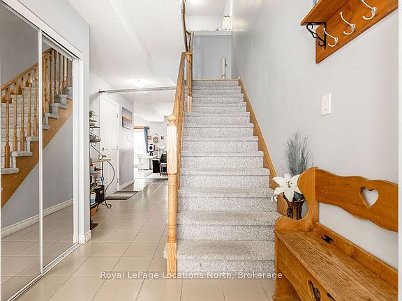 3rd image of 16 Arcadia Rd