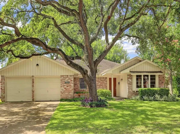 14107 Woodthorpe Ln, Houston, TX 77079