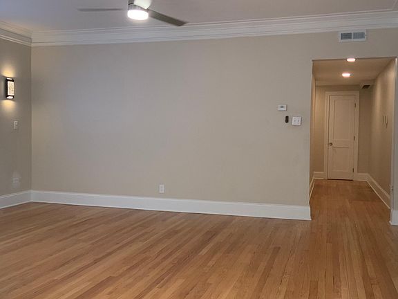 4th image of 936-940 W Agatite Ave #1FW