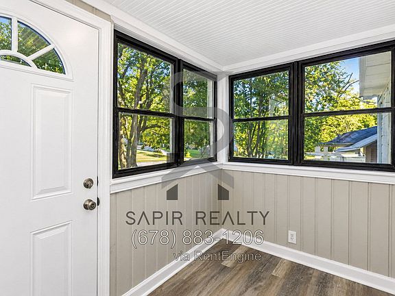 3rd image of 3528 Conley St