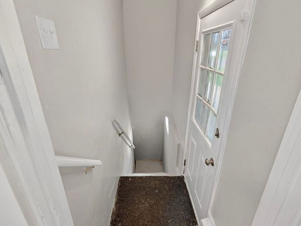 1st image of 10203 Gourock Dr