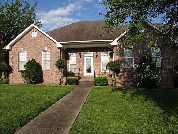 2nd image of 701 Mount Vernon Dr