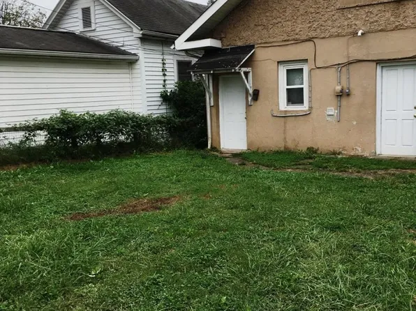 840 1/2 6th St, Charleston, WV 25302