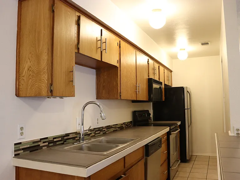 10020 Redondo Dr — Photo 7