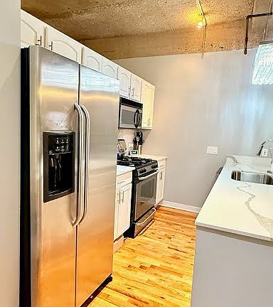 4th image of 1069 W 14th Pl Unit 229