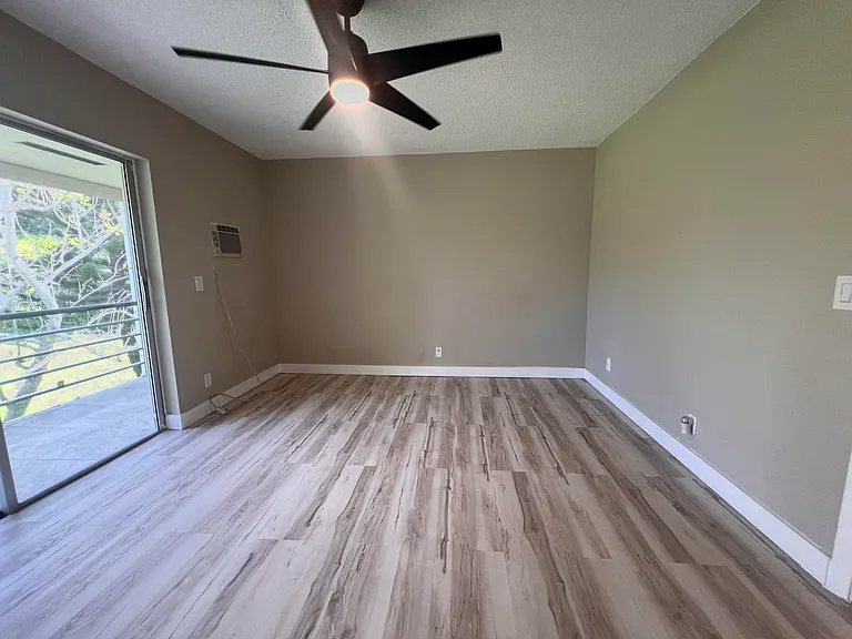 176 Sussex I — Photo 18