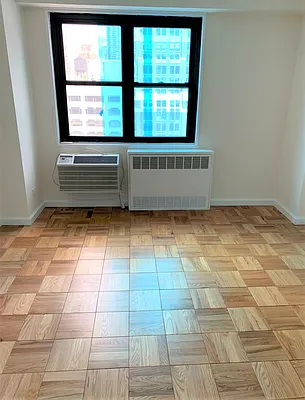 Rented by CitySites Real Estate Group | media 5