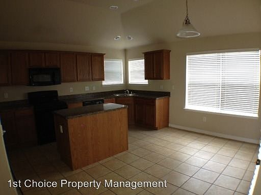 4th image of 9217 Nathan Dr