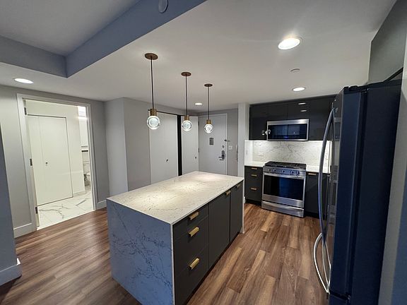 5th image of 22 E 1st St APT 306