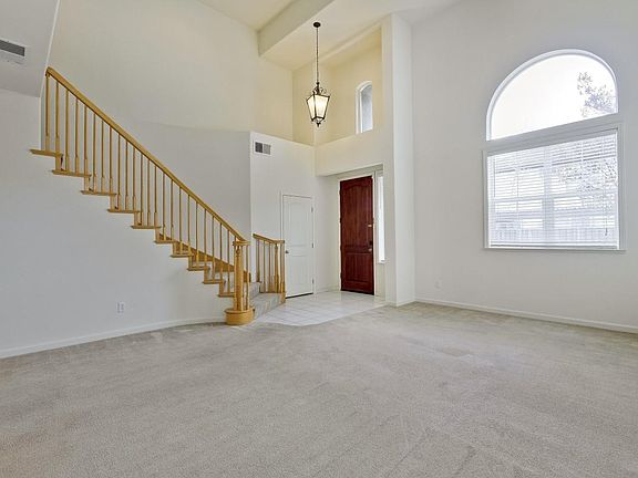 5th image of 5822 Pala Mesa Dr