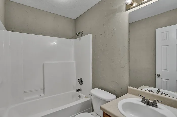 4340 Blaine Cir — Photo 9