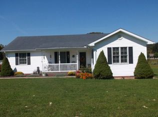 563 Red Lick Rd, Berea, KY 40403