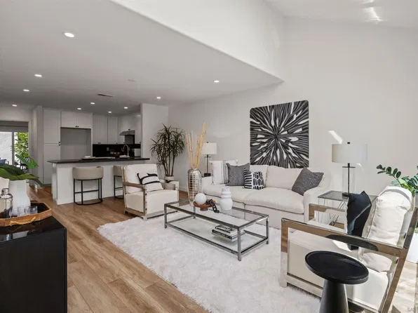 18664 Applewood Cir #76, Huntington Beach, CA 92646