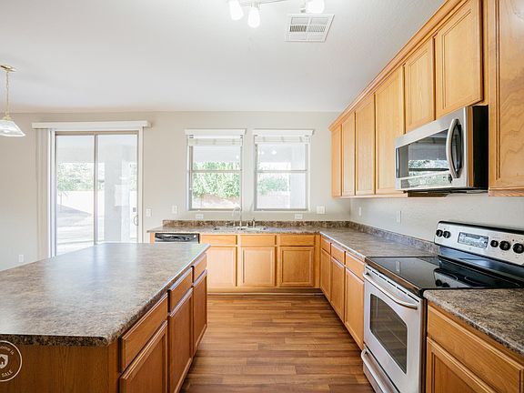 2nd image of 7854 W Spur Dr