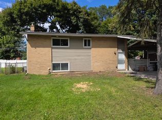 31102 Schoolcraft Rd, Livonia, MI 48150