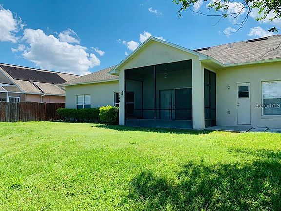 3rd image of 3879 Blackberry Creek Dr