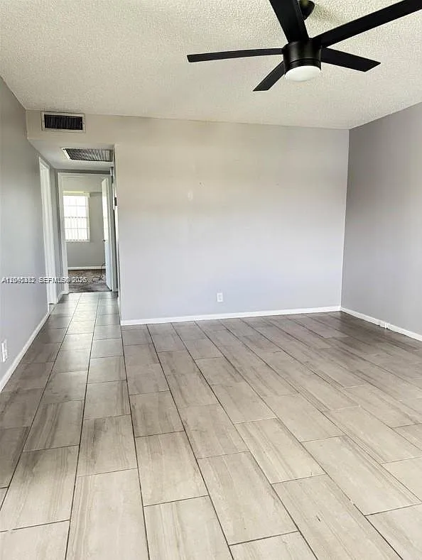 Fanshaw At Century Villag — Photo 4