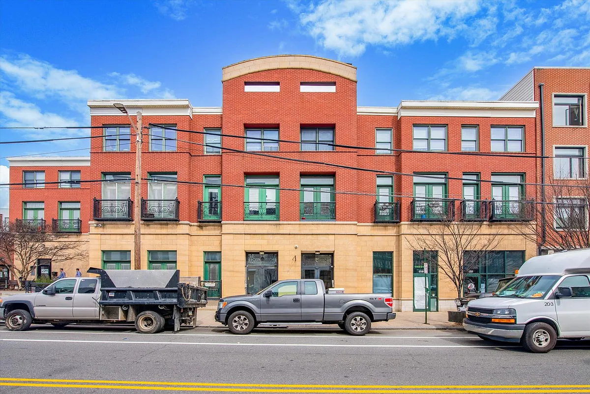 Building Photo - 1721 Fairmount Ave #D