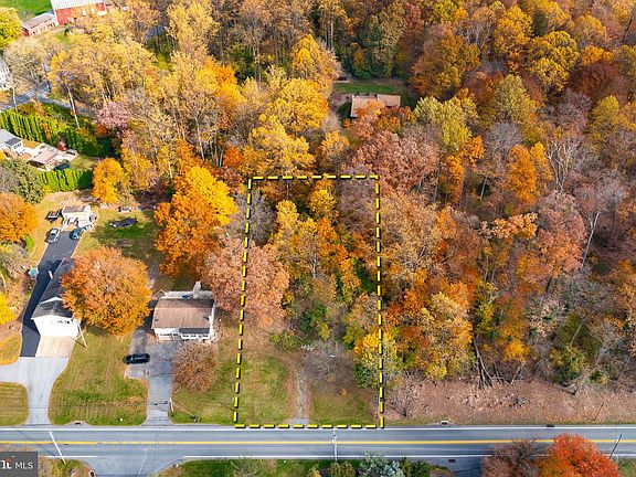 5th image of 303 W Swartzville Rd