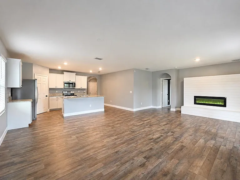 927 Remington Green Dr SE — Photo 17
