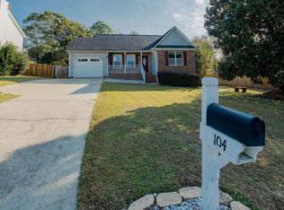 104 Longshadow Dr, Lexington, SC 29072