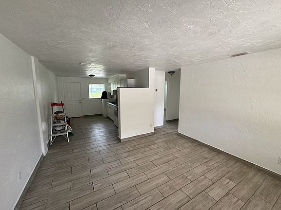 3rd image of 1517 Mississippi St APT 1