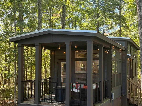 728 County Road 642, Mentone, AL 35984