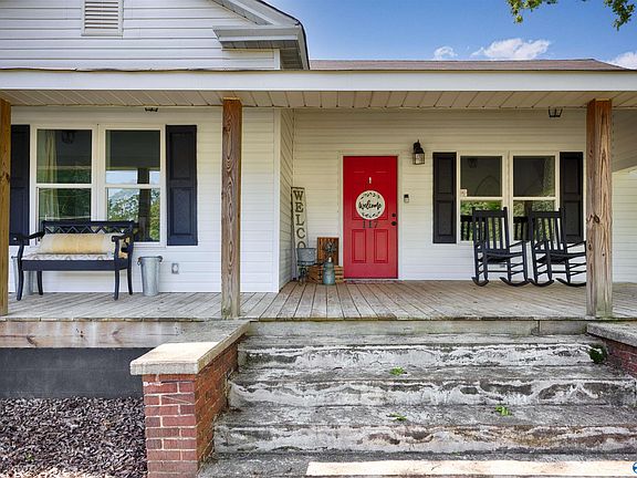 2nd image of 117 Railroad Cir