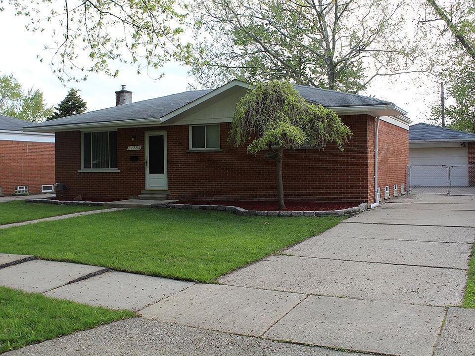 1st image of 27259 Pembroke Dr