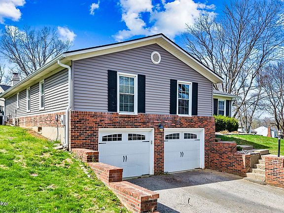 2nd image of 1206 Burnt Hill Rd