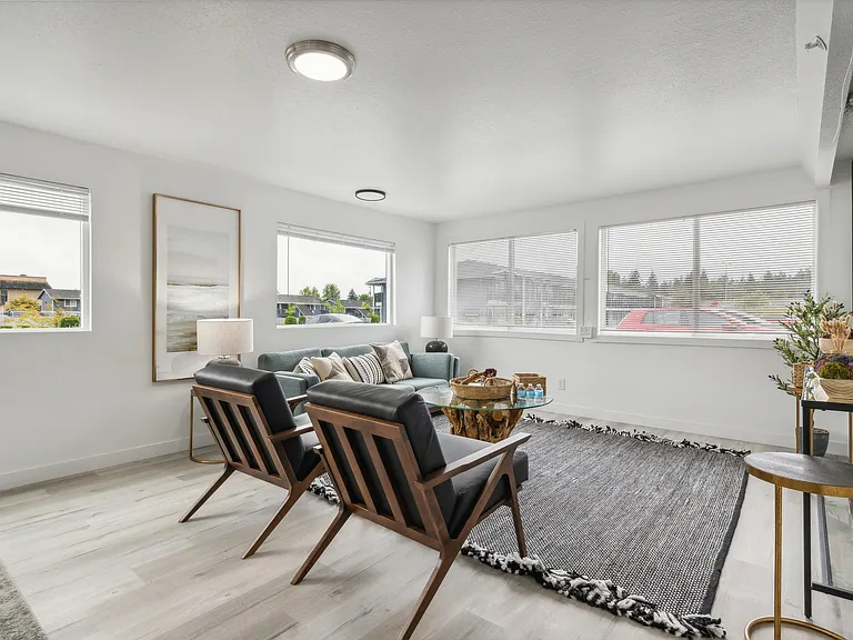 Cascade Ridge Apartments — Photo 16