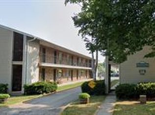 1138 E Walnut St #K, Green Bay, WI 54301