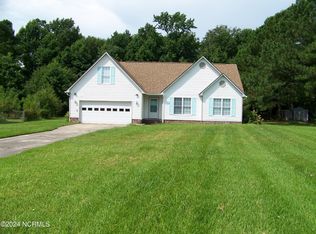 105 Antler Dr, Newport, NC 28570