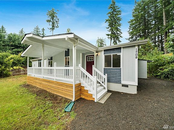 2nd image of 1709 194th Ave SW