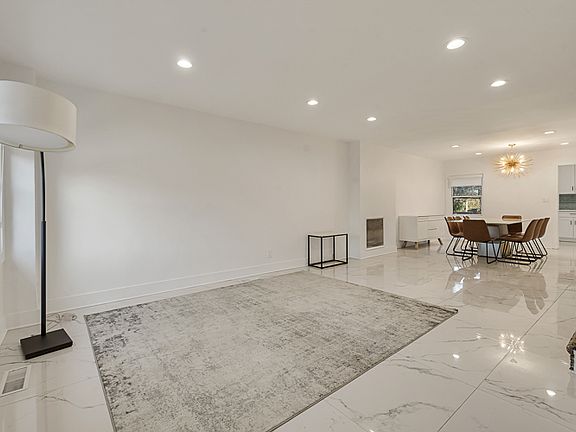 3rd image of 1001 Norwood Ave APT 2