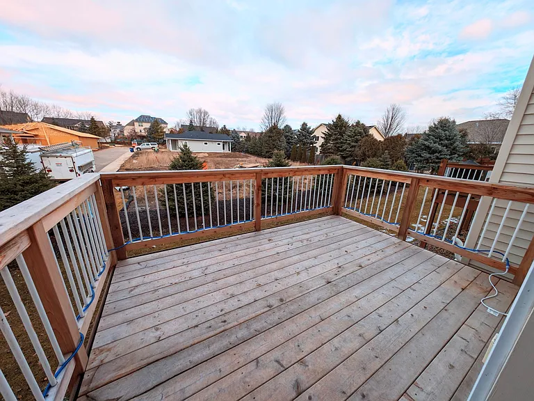 1911 Red Maple Ln — Photo 7