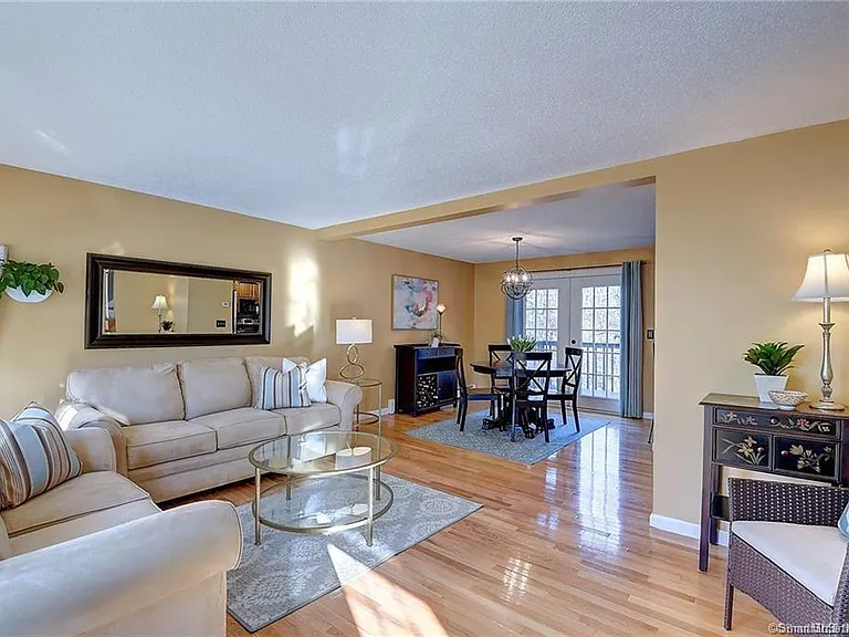 18 Rockwell Ct — Photo 30