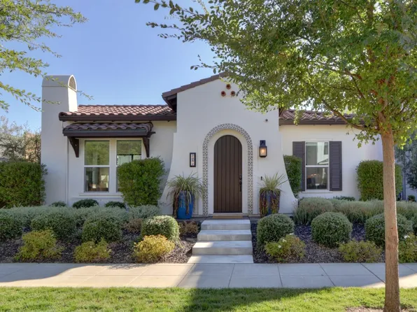 2382 5th Ave, Sacramento, CA 95818