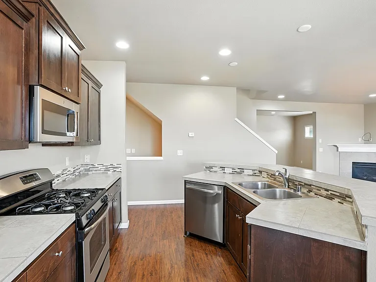 15710 NE 22nd Ave — Photo 7