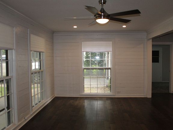 2nd image of 1107 N Wall St