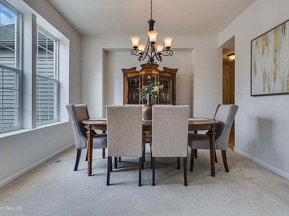 5th image of 24247 Bradford Ct