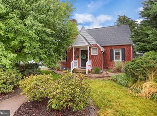 7 Fairview Pl, Lewistown, PA 17044