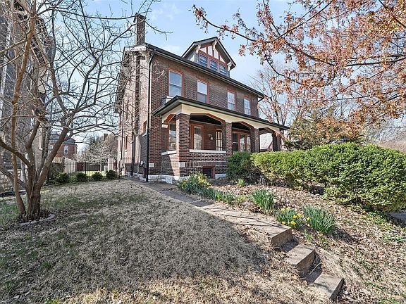 2nd image of 2934 Allen Ave