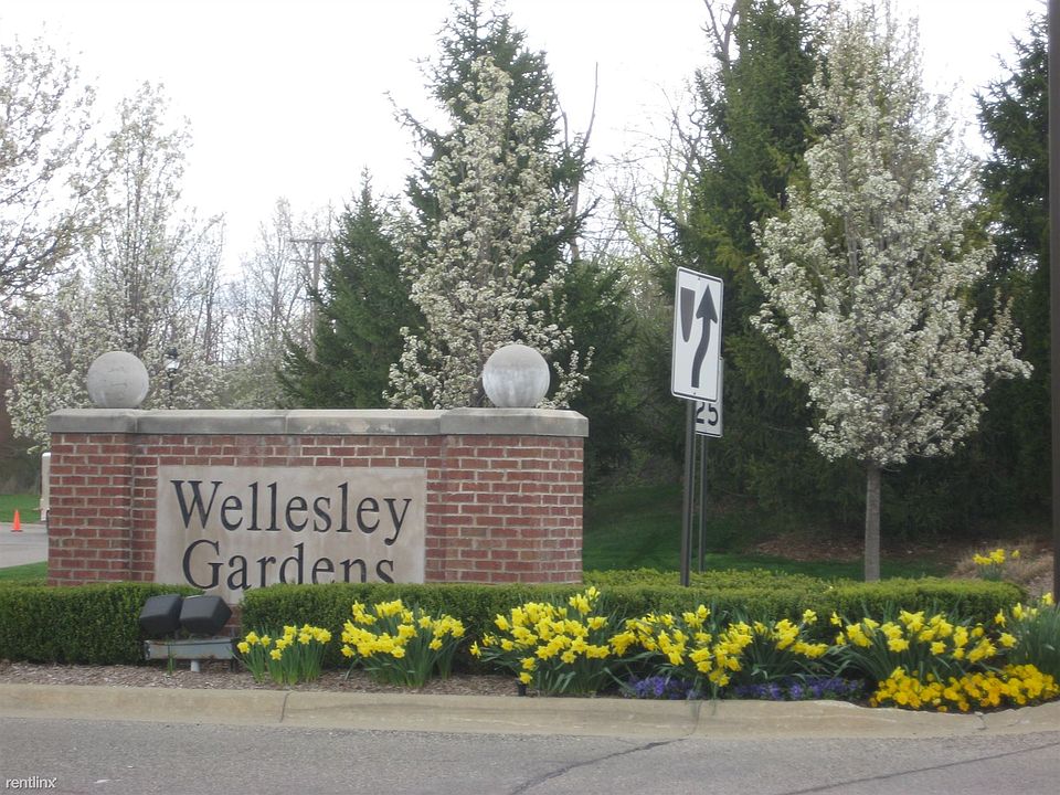 wellesley exterior entrance