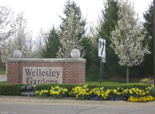 5566 Hampshire Ln, Ypsilanti, MI 48197