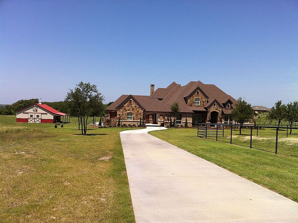 2nd image of 302 Aledo Springs Ct