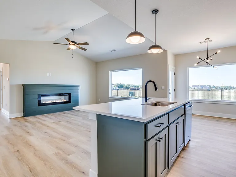 1017 W Long Path St — Photo 7
