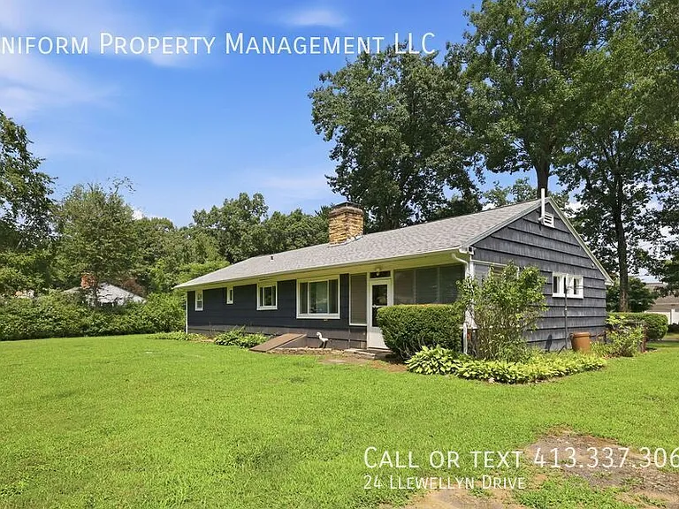 24 Llewellyn Dr — Photo 4